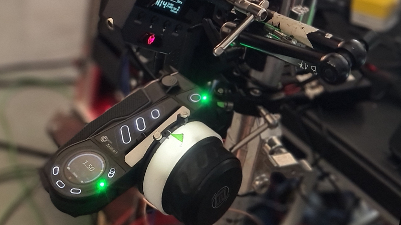 Follow focus / wireless